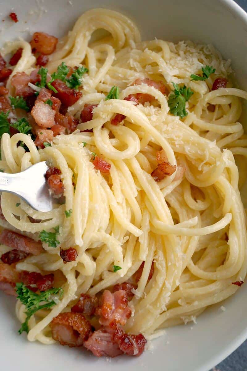 Easy Bacon Carbonara Pasta Recipe - My Gorgeous Recipes